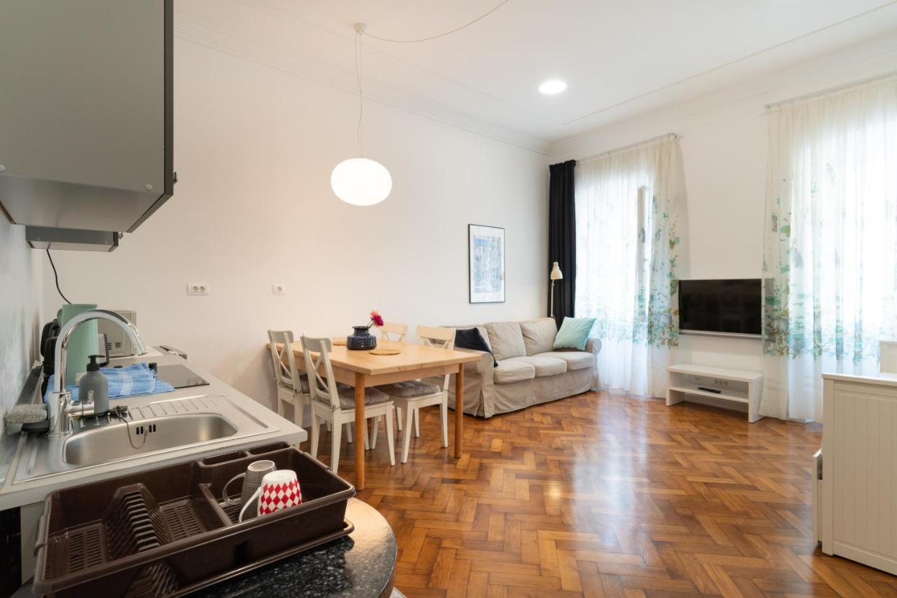 רוביני Mimi Carera Apartment & Room מראה חיצוני תמונה
